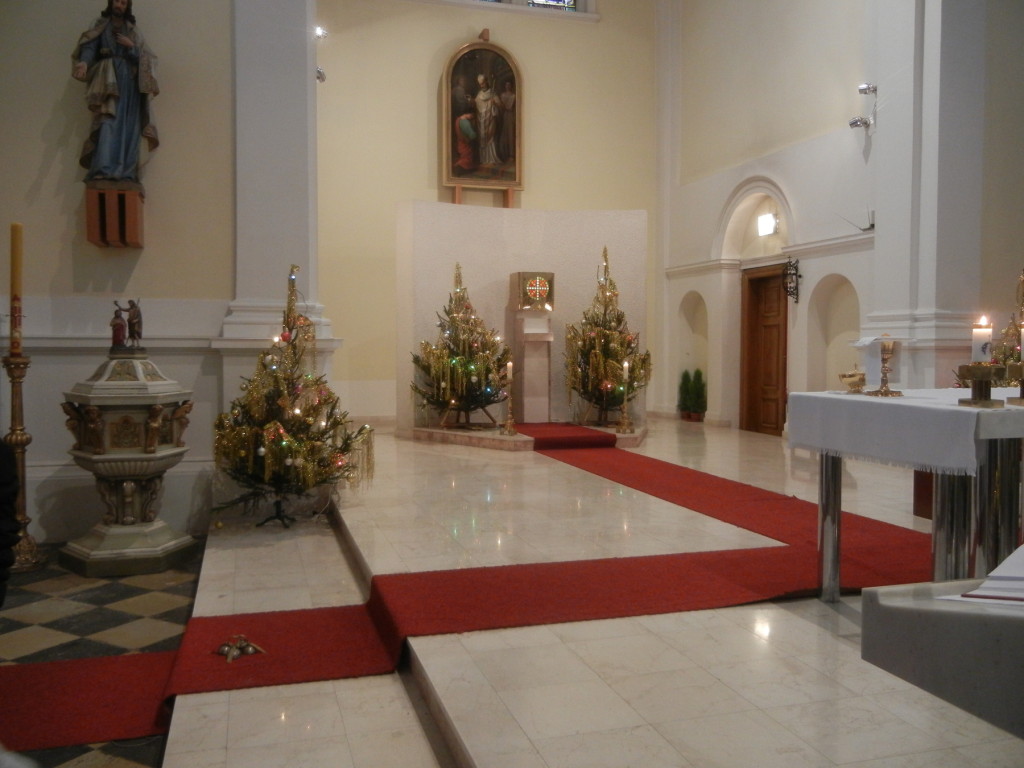 Vánoční výzdoba holického kostela
